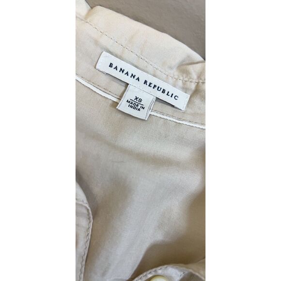 Banana Republic 100% cotton pleated shirt in cream. Size XS. - Picture 8 of 8